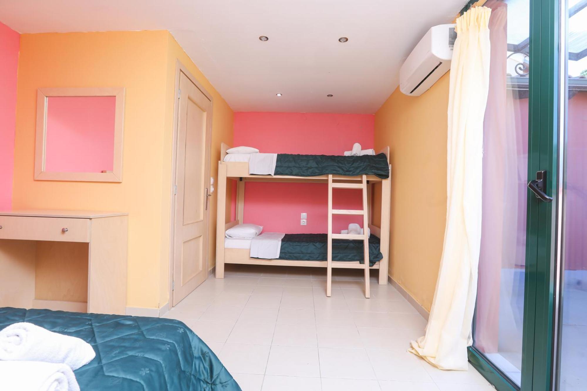 Corfu Hotel Apartments Benitses  Eksteriør bilde