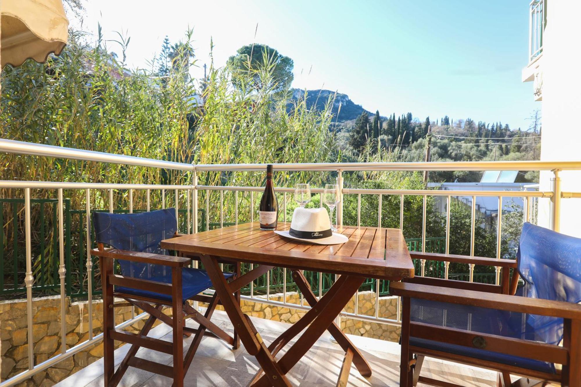 Corfu Hotel Apartments Benitses  Eksteriør bilde