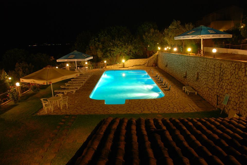 Corfu Hotel Apartments Benitses  Eksteriør bilde