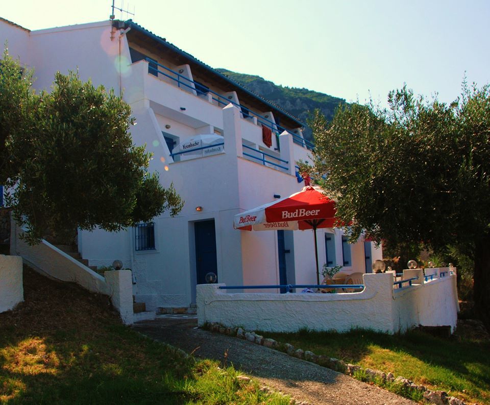 Corfu Hotel Apartments Benitses  Eksteriør bilde